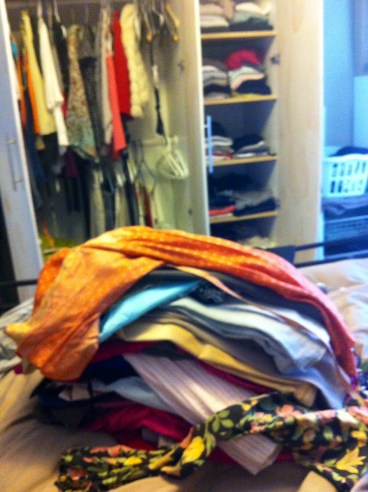 The Wardrobe Purge (the remaining clothes in the closet still look like a lot, but it's winter, maternity, and non-maternity all mixed in.)